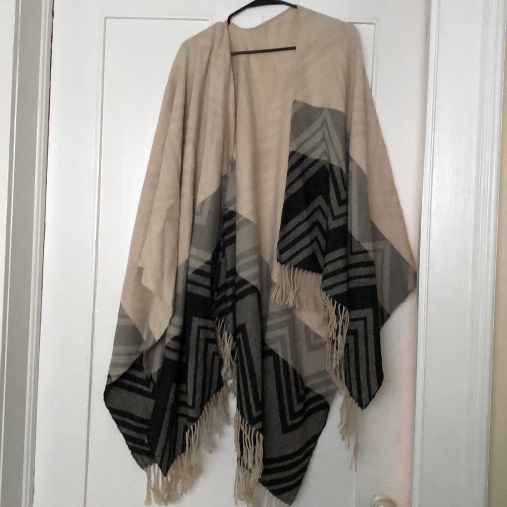 Black & Cream Chevron Poncho w/ Fringe